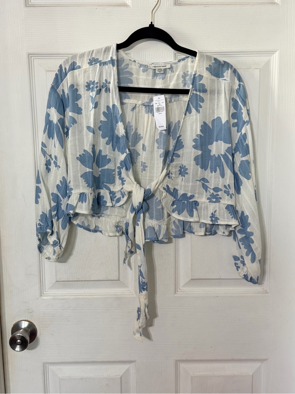American Eagle Blue Floral Tie-Front Ruffle Crop Top Blouse Size [Insert Size M
